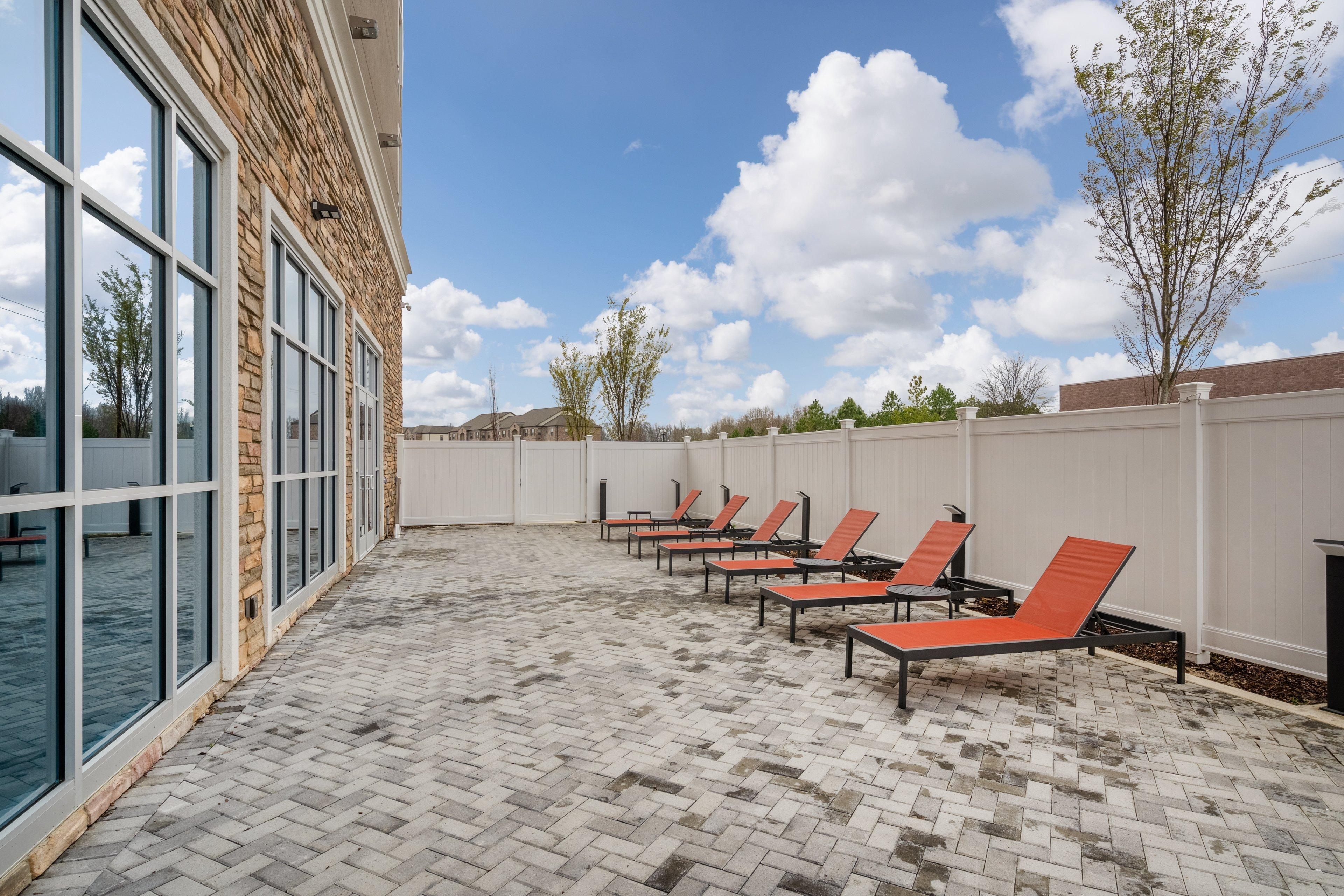 Holiday Inn & Suites Memphis Southeast-Germantown By Ihg Exterior foto